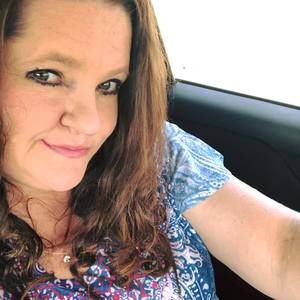 Meet your Posher, Michele